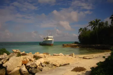Andros Town