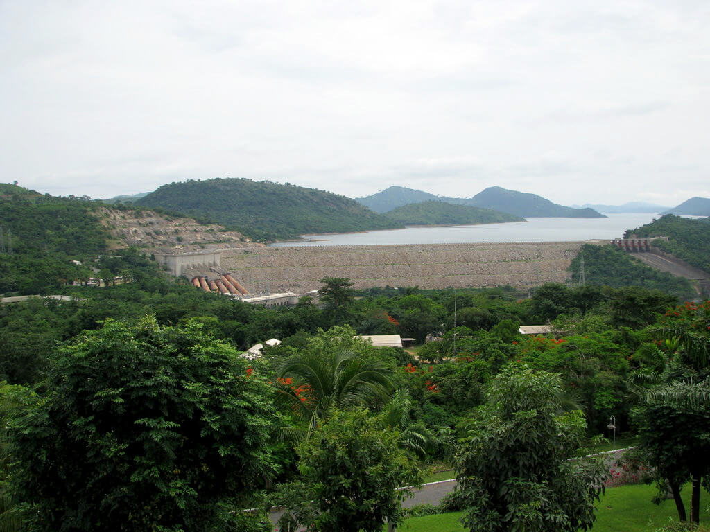 Akosombo : 