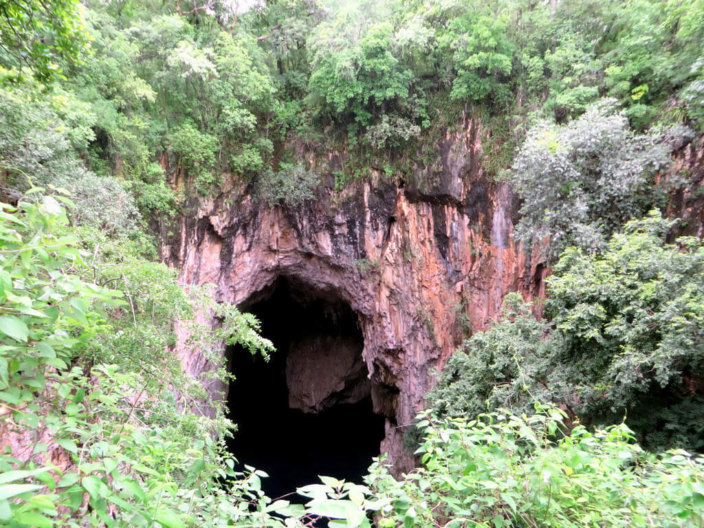 Chinhoyi :  Chinhoyi :