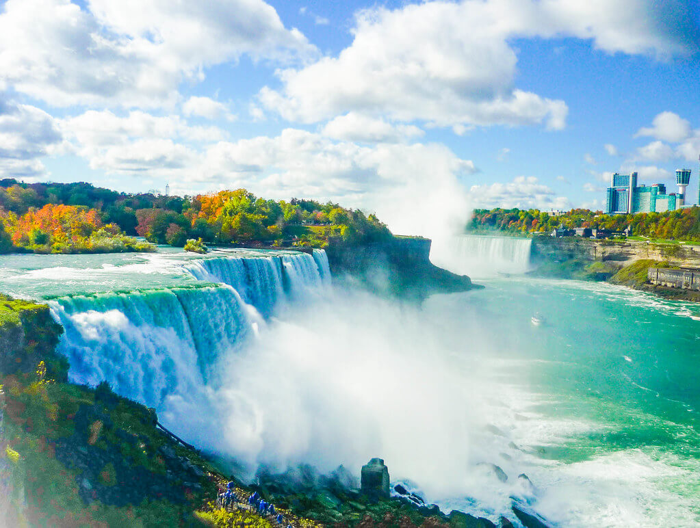 Niagara Falls : 