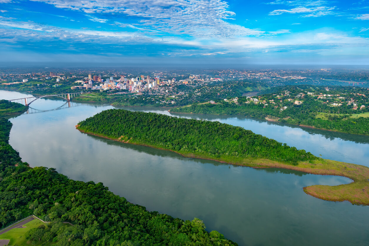 Ciudad del Este :  Ciudad del Este :
