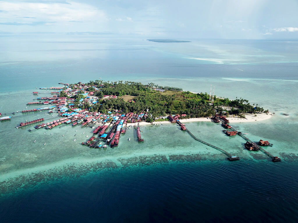 Derawan :  Derawan :