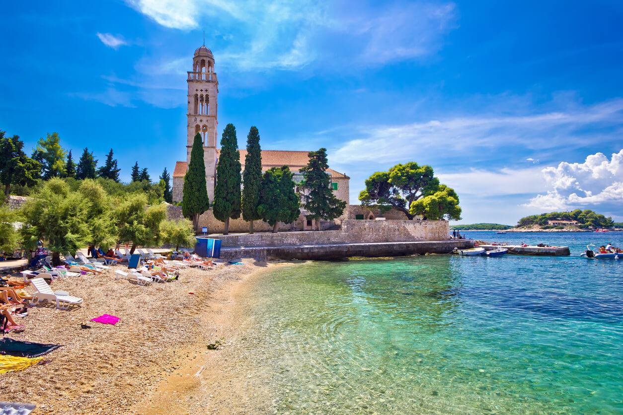 Hvar :  Hvar :