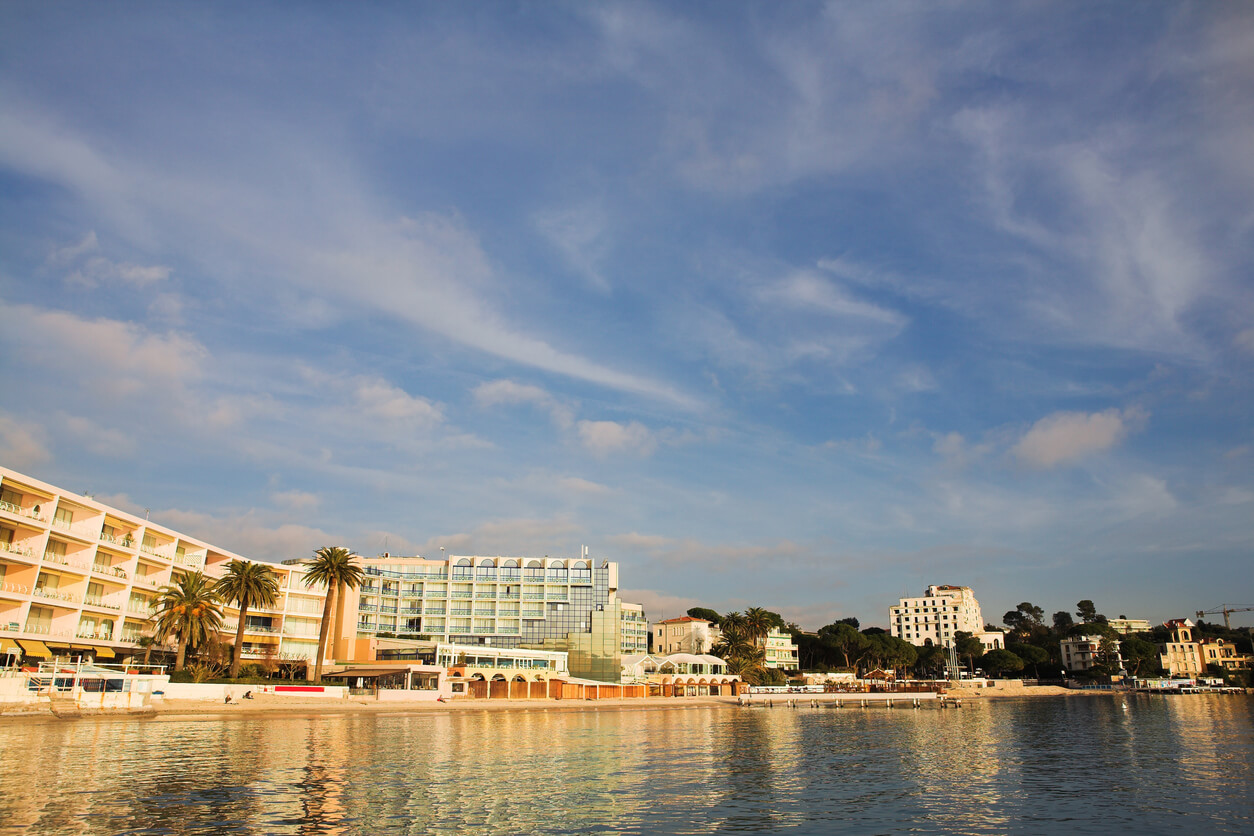 Juan-les-Pins : Juan-les-Pins :