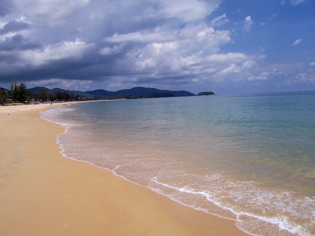 Karon Beach :  Karon Beach :