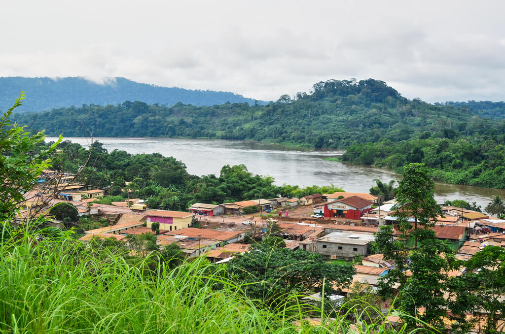 Lastoursville : Lastoursville :