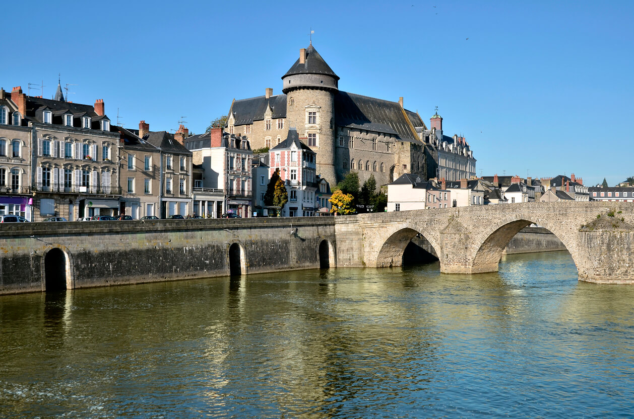 Laval (Mayenne) :  Laval (Mayenne) :