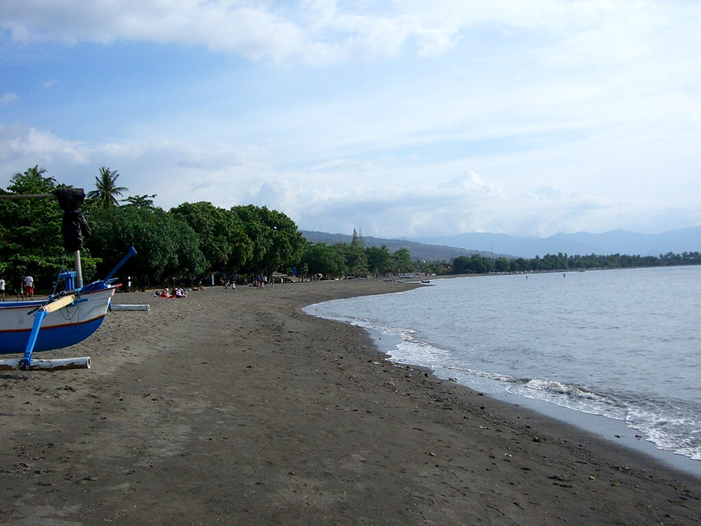 Lovina Beach :  Lovina Beach :