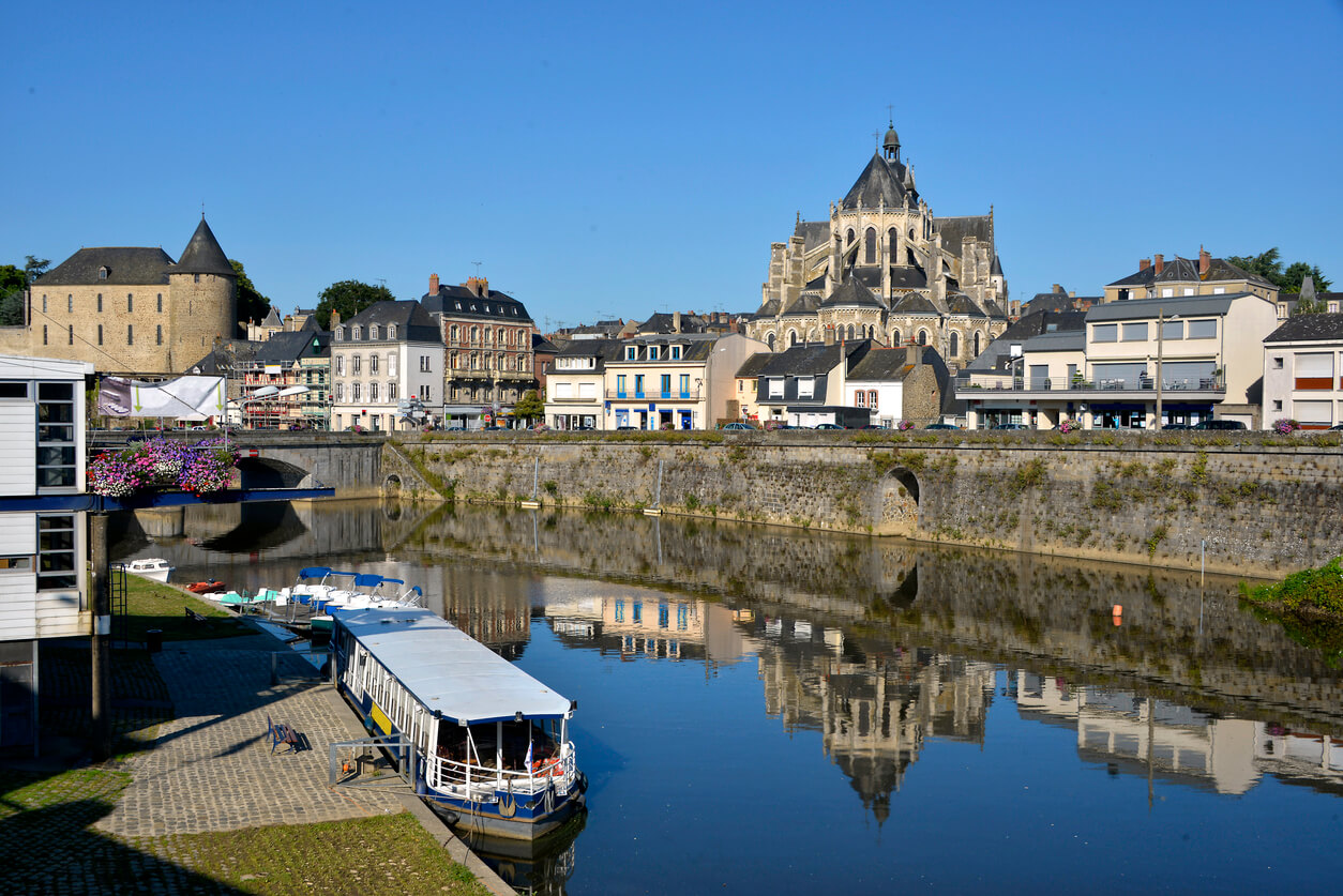 Mayenne :  Mayenne :