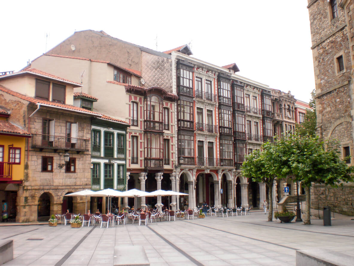 Avilés : Aviles Avilés : Aviles