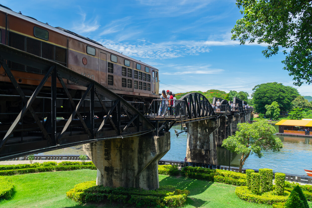 Kanchanaburi : Le pont de la rivière Kwai Kanchanaburi : Le pont de la rivière Kwai