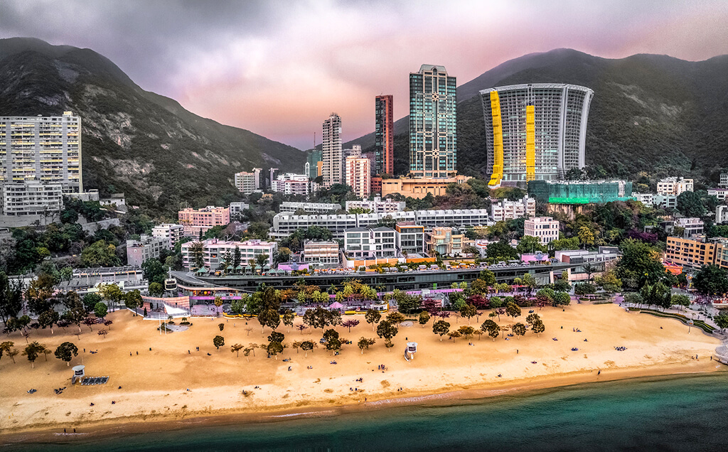 Repulse Bay beach :  Repulse Bay beach :