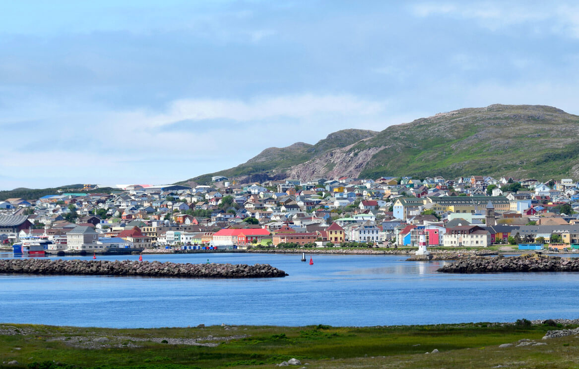 Saint-Pierre :  Saint-Pierre :