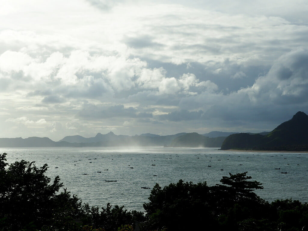 Selong Blanak : Selong Blanak :