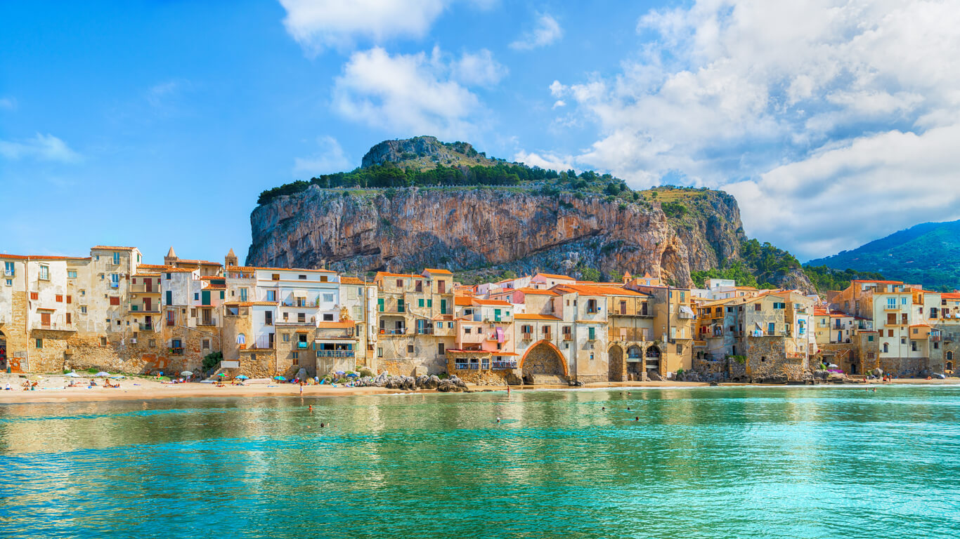 Sicília: Le village médiéval de Cefalu Sicília: Le village médiéval de Cefalu