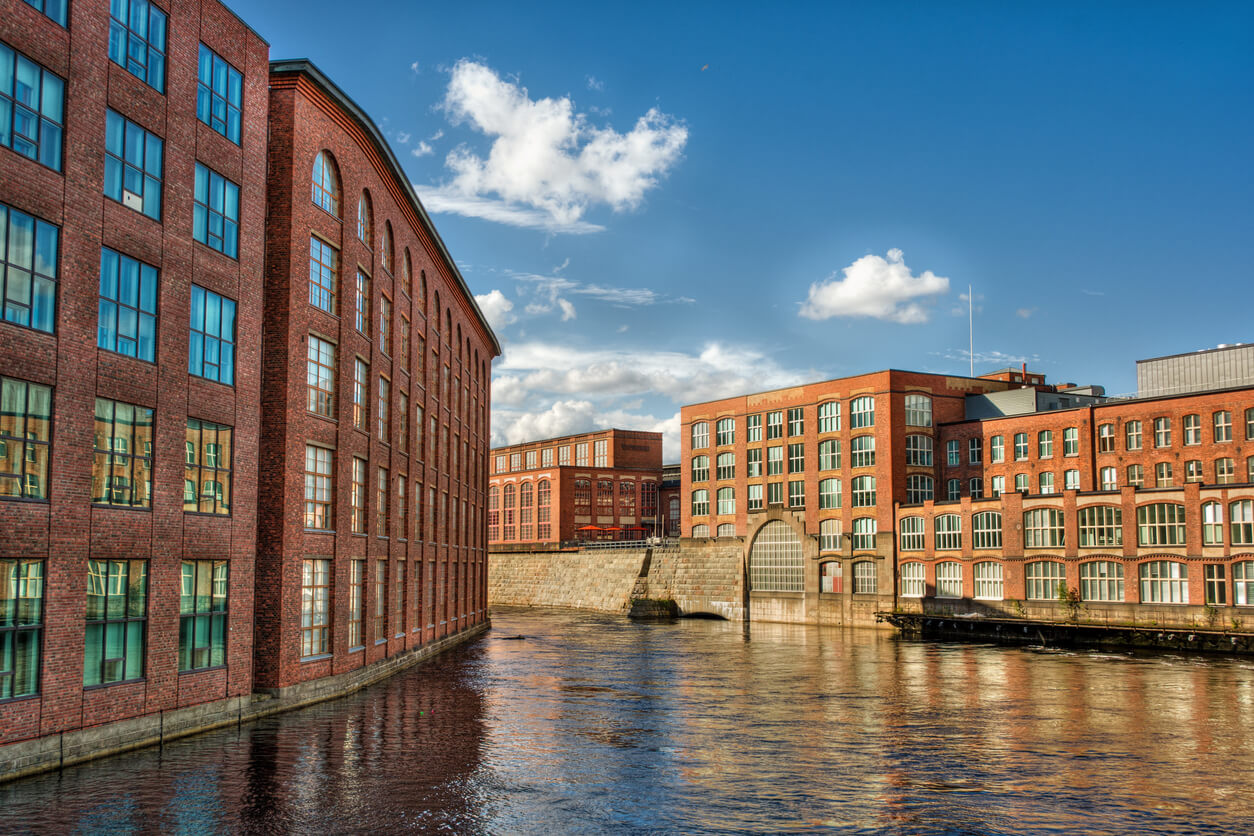 Tampere :  Tampere :