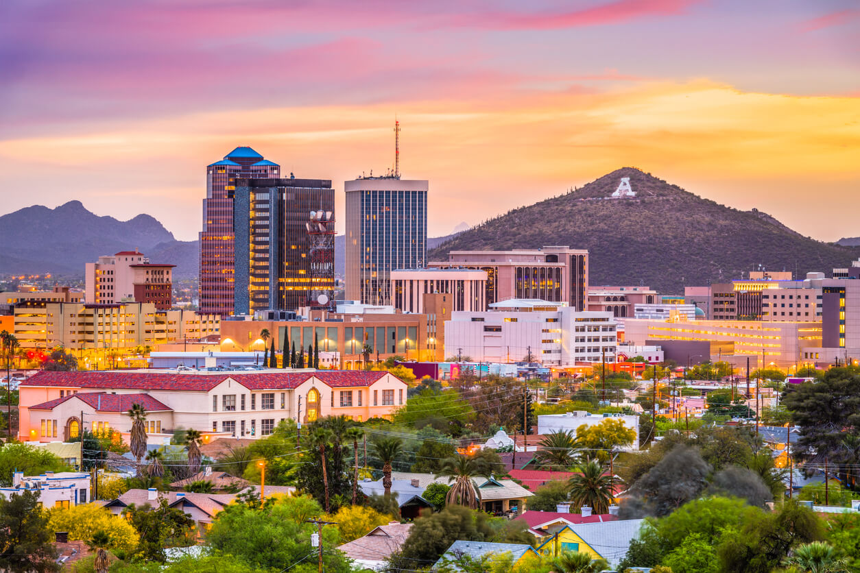 Tucson : Skyline de Tucson, Arizona Tucson : Skyline de Tucson, Arizona